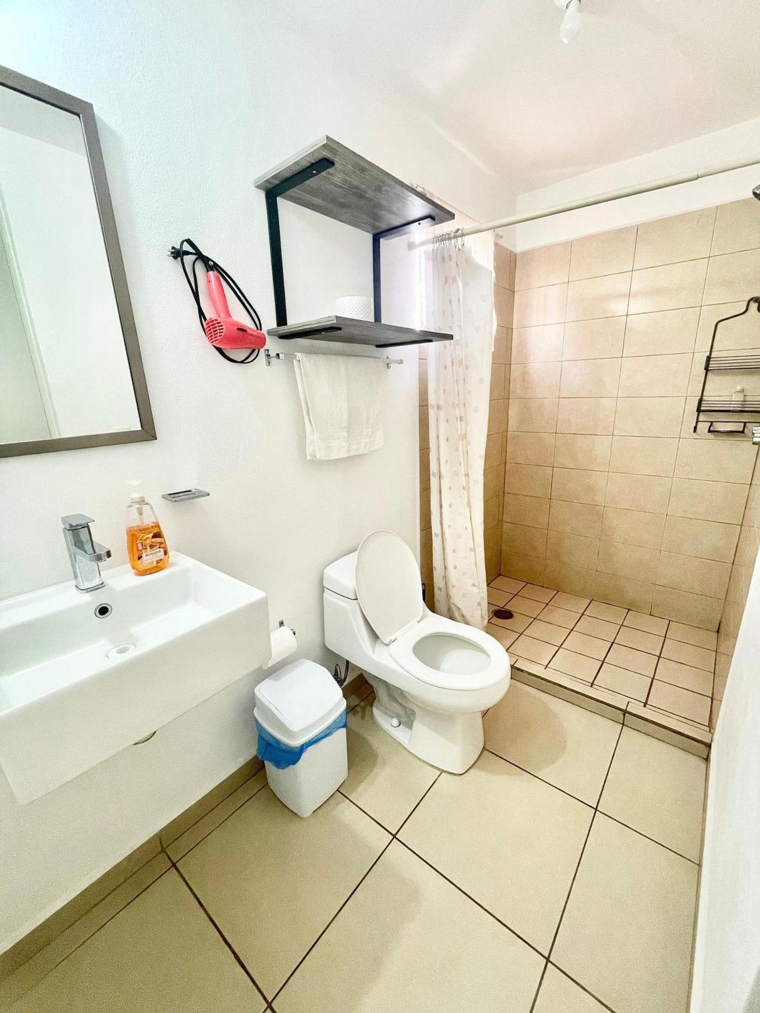 Вилла Modern Pool Side, 3 Bdrm House With Parking Пуэрто-Вальярта Экстерьер фото