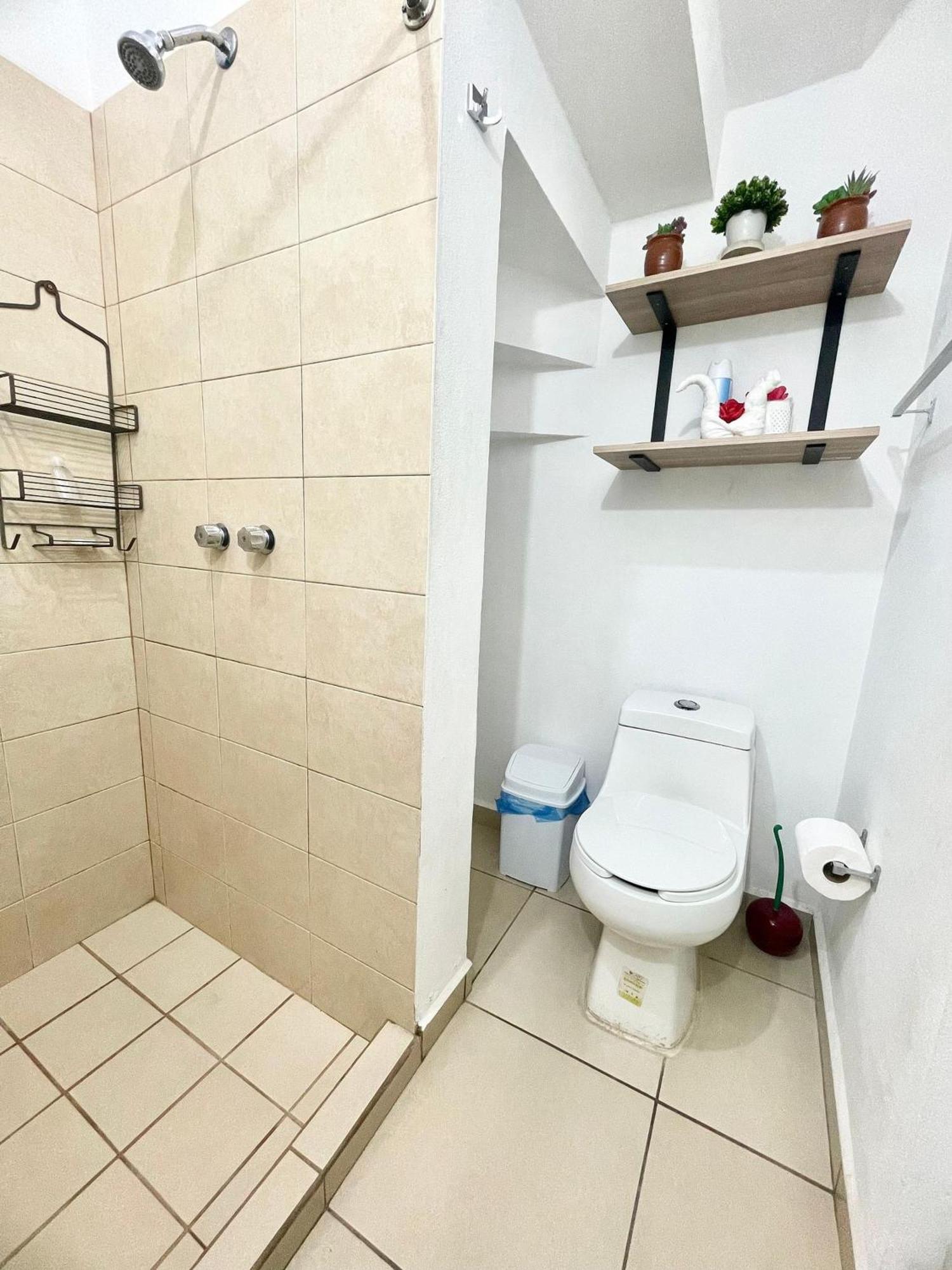 Вилла Modern Pool Side, 3 Bdrm House With Parking Пуэрто-Вальярта Экстерьер фото